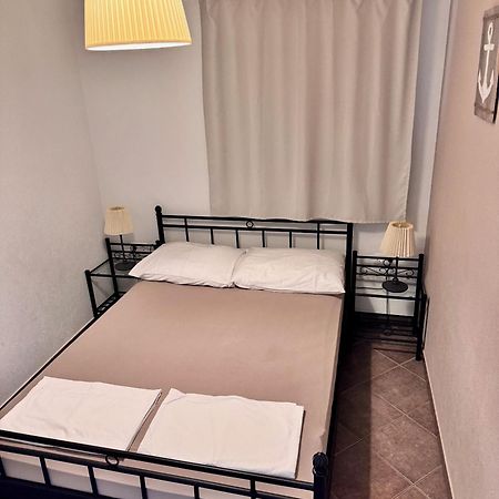 Apartment Nanito โตรกีร์ ภายนอก รูปภาพ