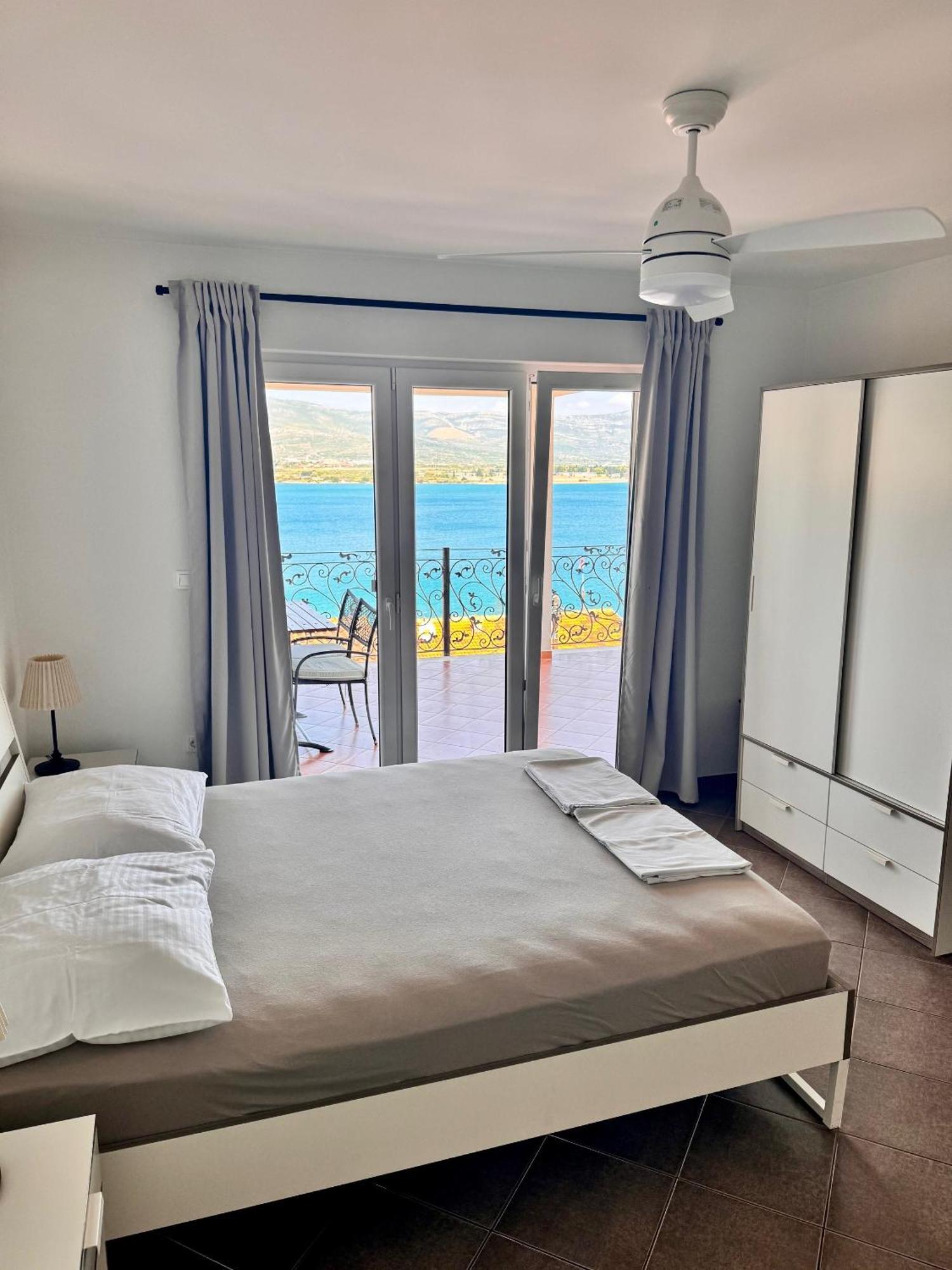 Apartment Nanito โตรกีร์ ภายนอก รูปภาพ